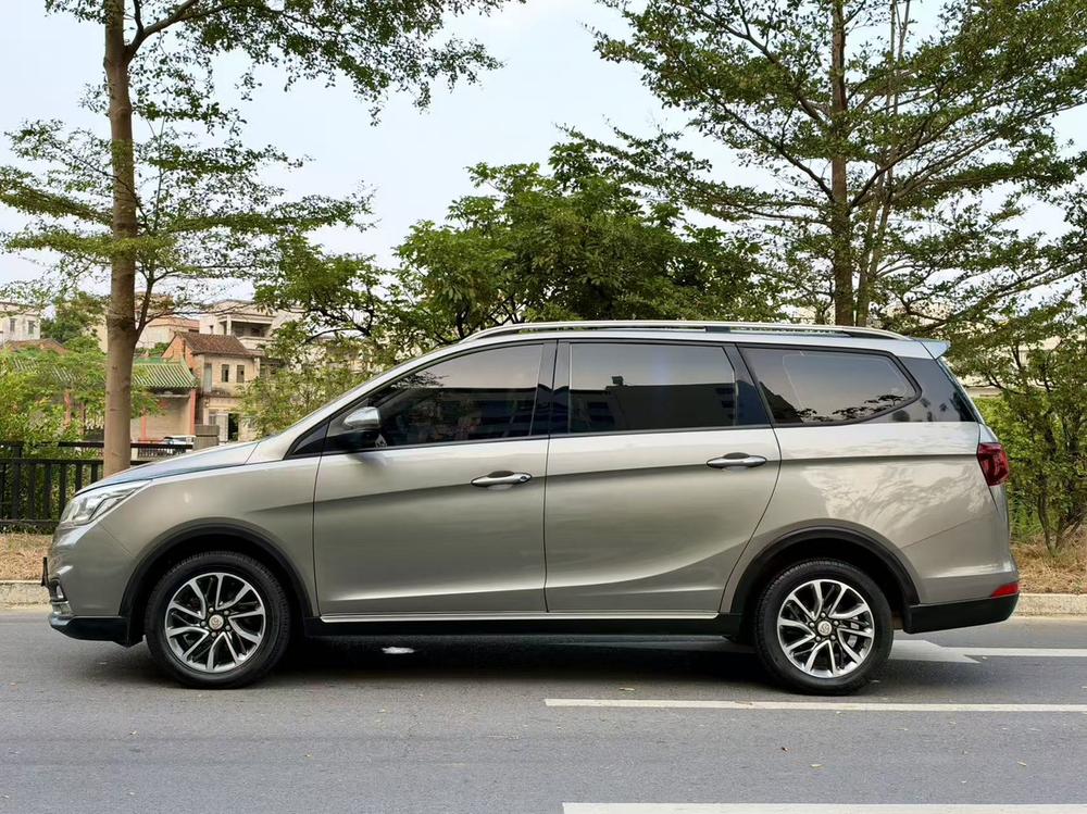 Baojun Baojun 730