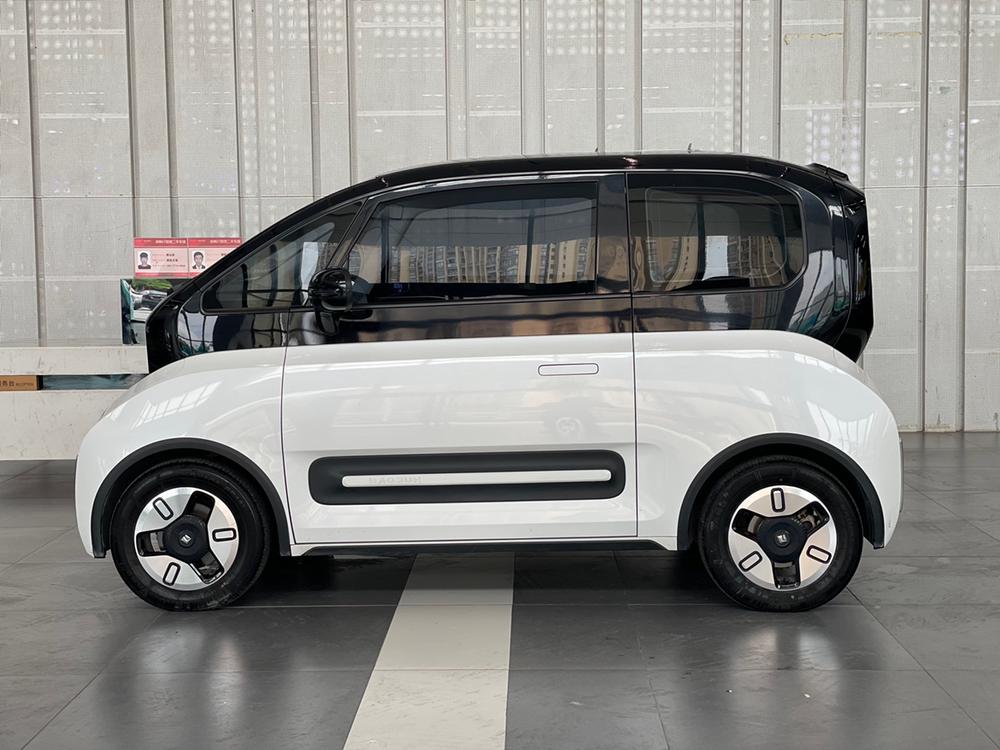 Baojun Baojun E300
