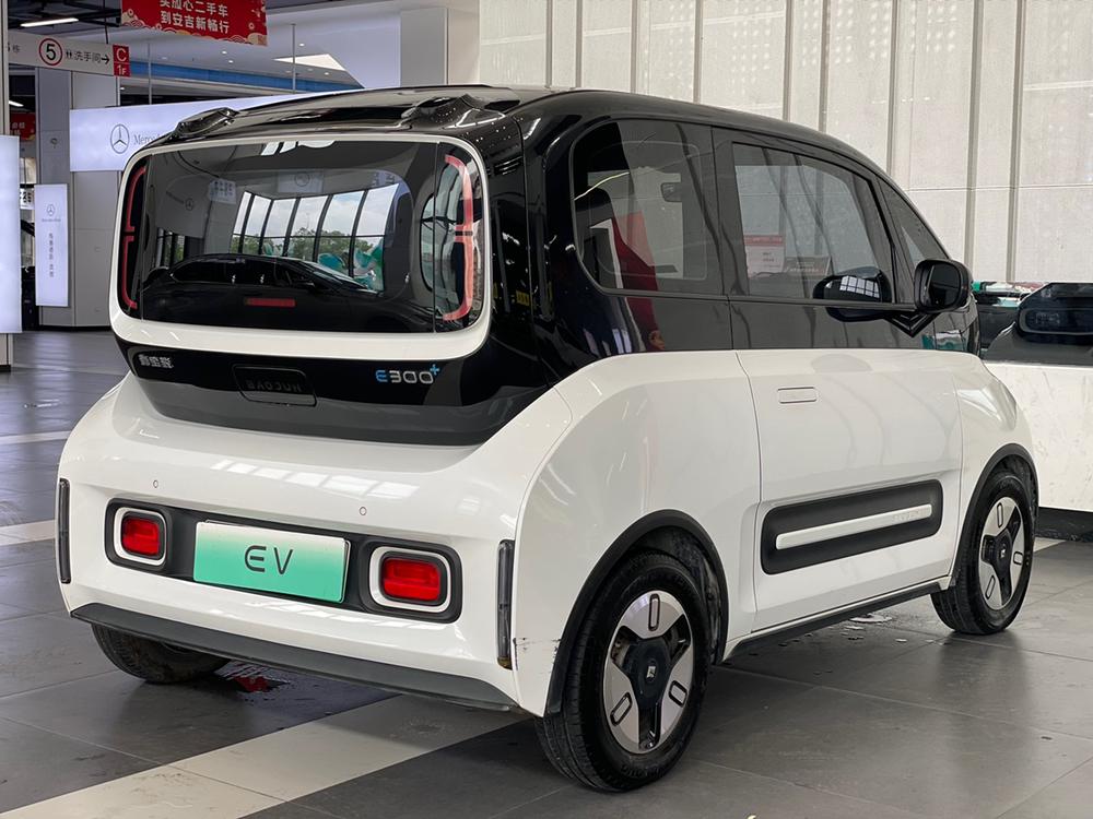 Baojun Baojun E300