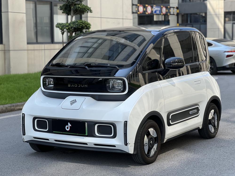 Baojun Baojun E300