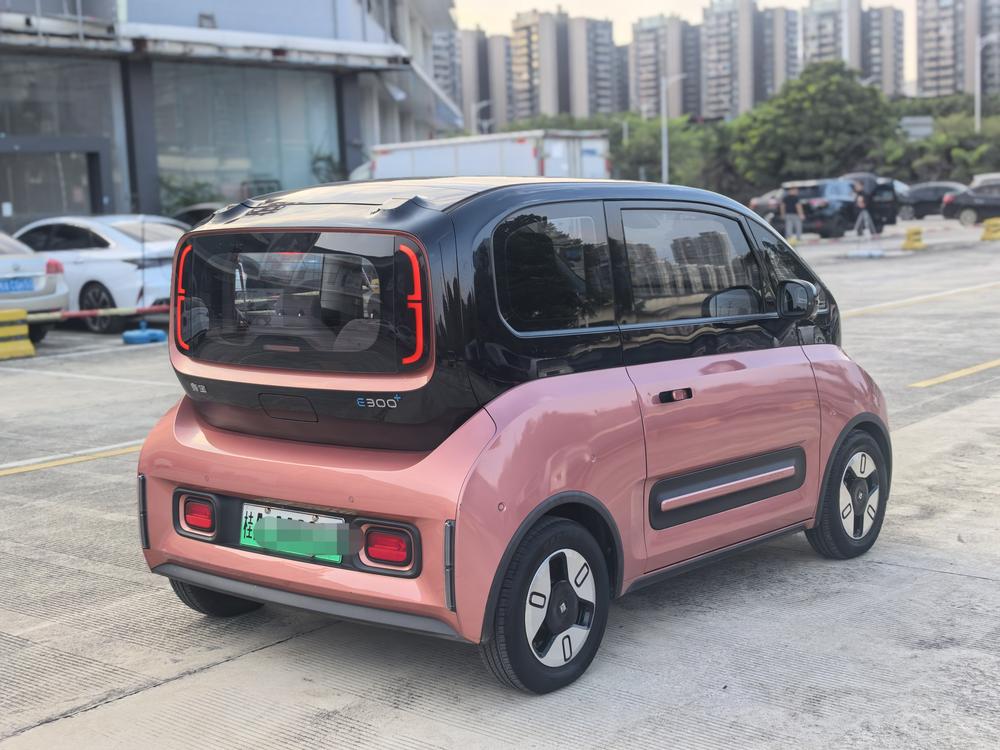 Baojun Baojun E300