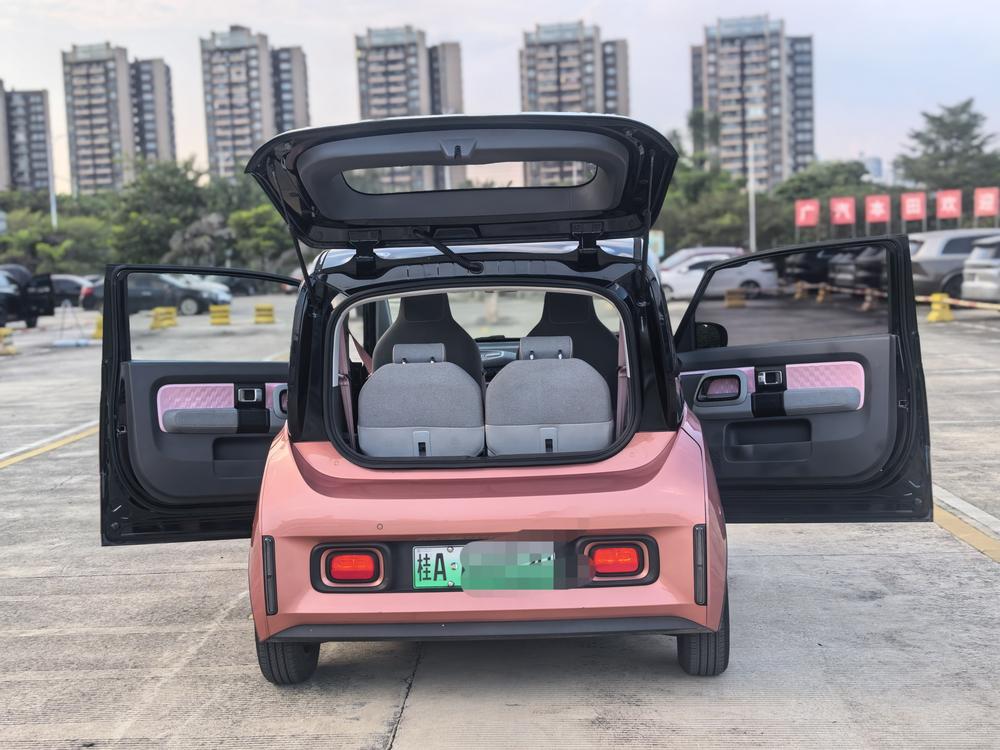 Baojun Baojun E300