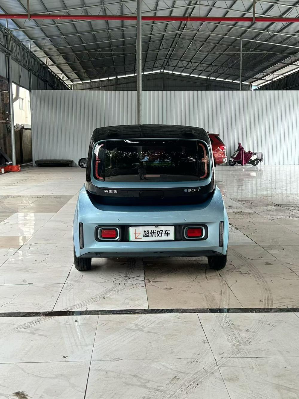 Baojun Baojun E300