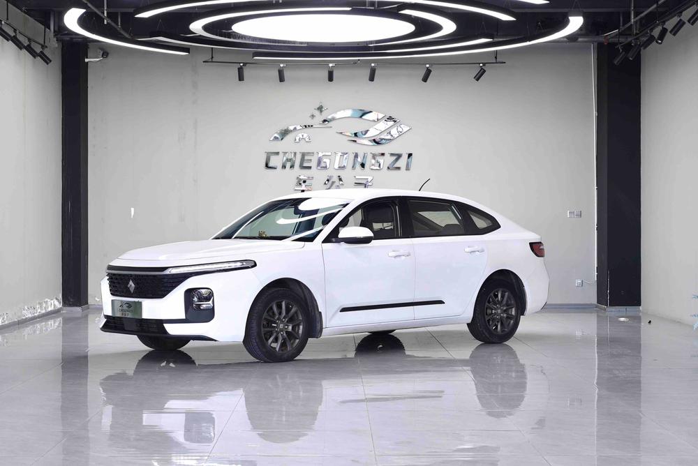 Baojun Baojun RC-5