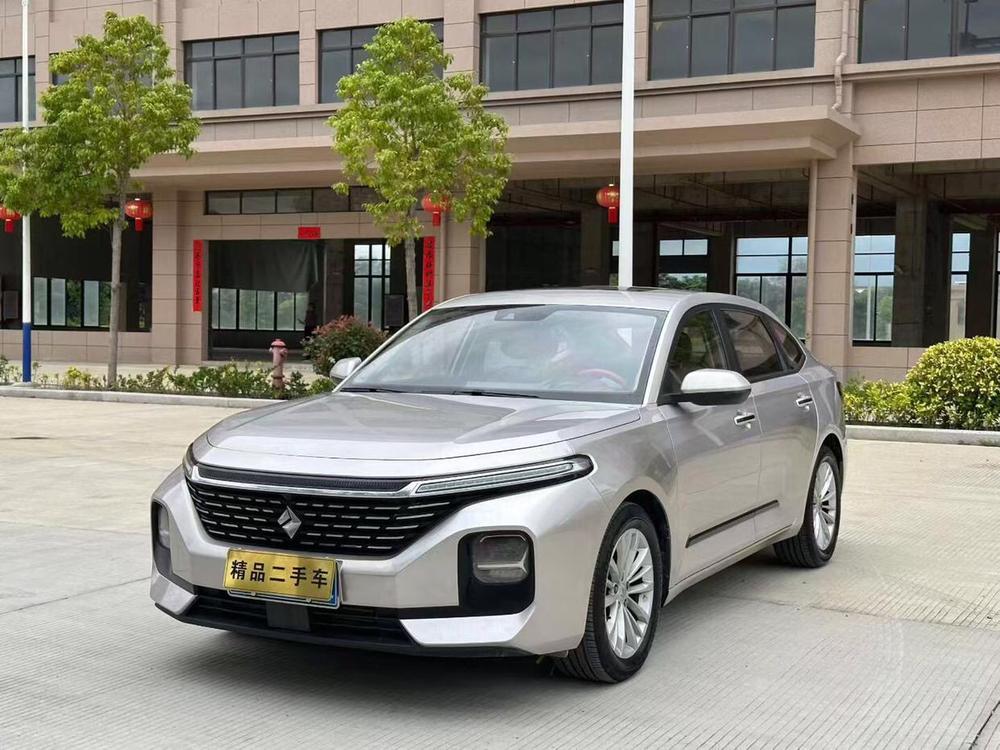 Baojun Baojun RC-5