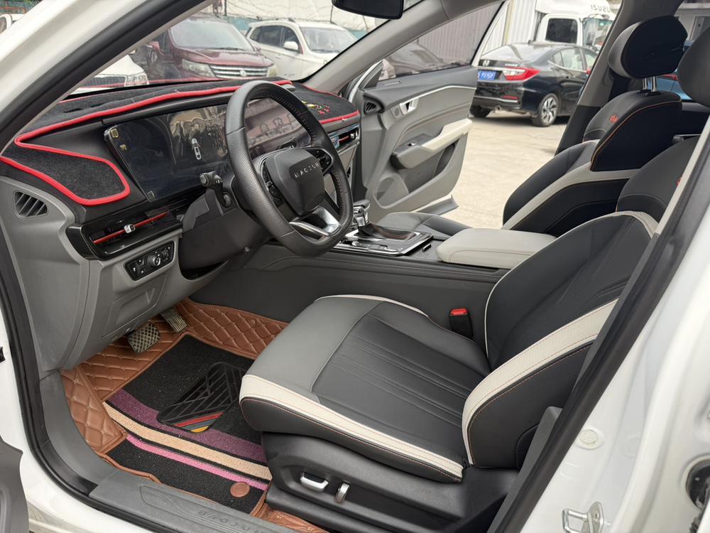 Baojun Baojun RC-6