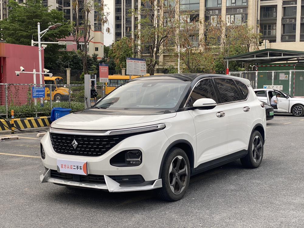 Baojun Baojun RM-5