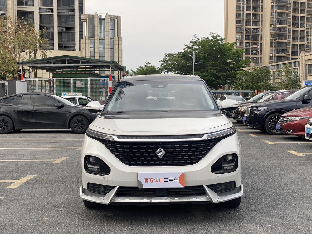 Baojun Baojun RM-5