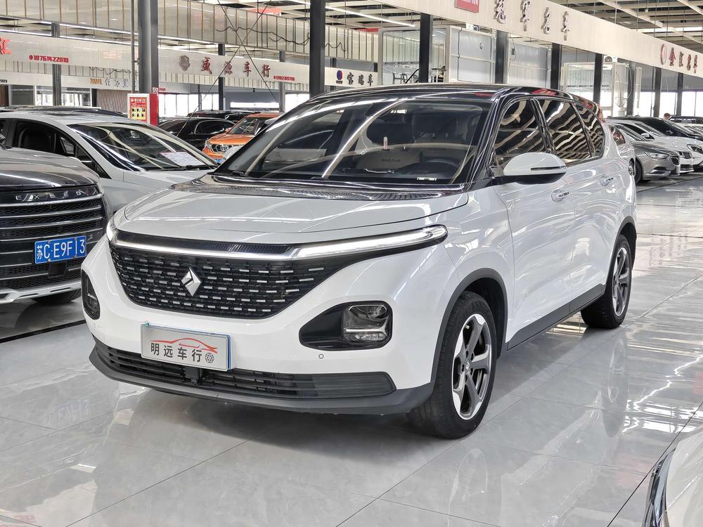 Baojun Baojun RM-5