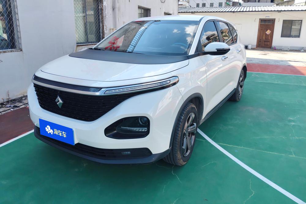 Baojun Baojun RM-5