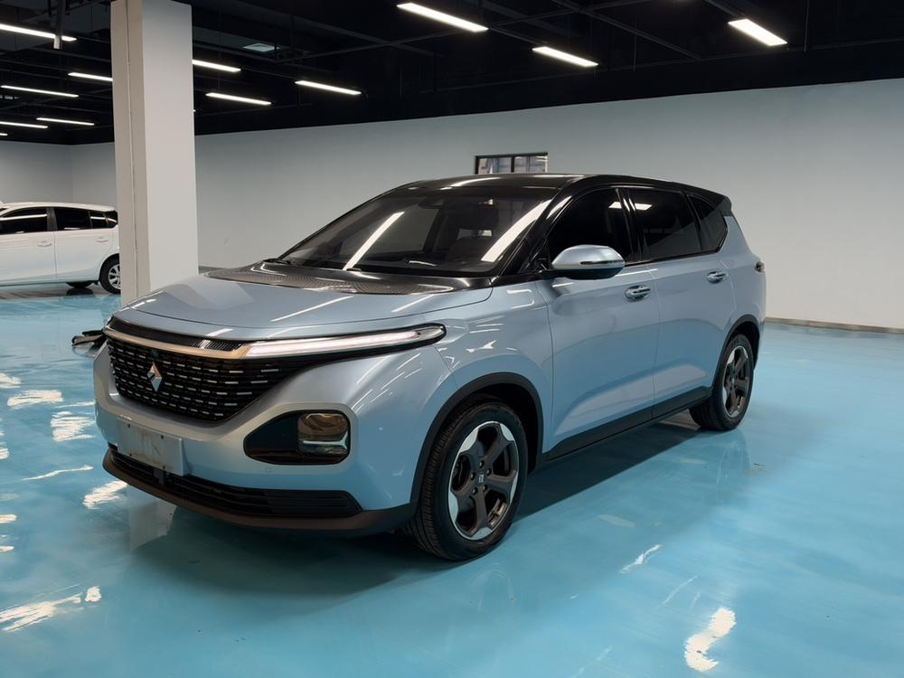 Baojun Baojun RM-5