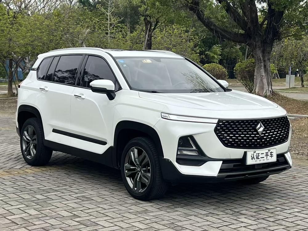 Baojun Baojun RS-5