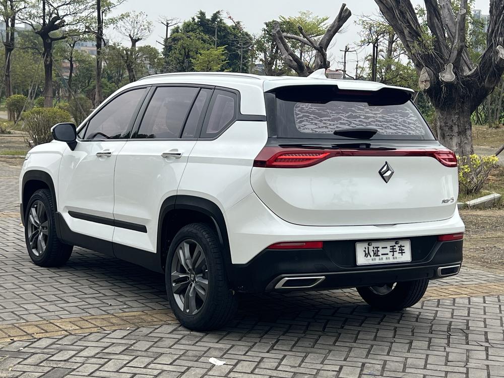 Baojun Baojun RS-5