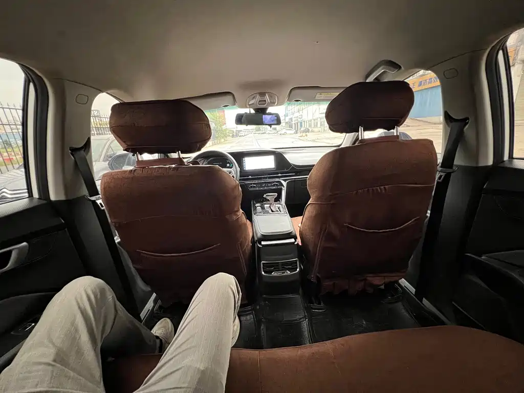 Baojun RC-6