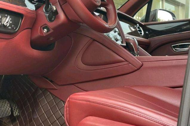 Bentley Bentayga PHEV