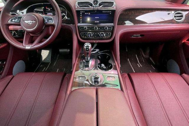 Bentley Bentayga PHEV