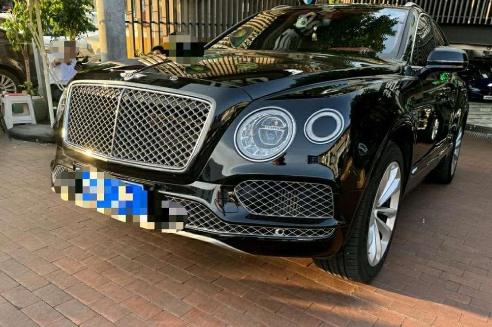 Bentley Bentayga PHEV