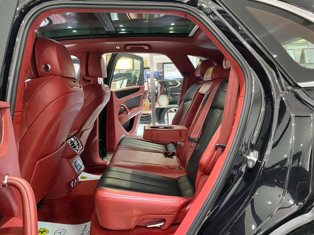 Bentley Bentayga PHEV