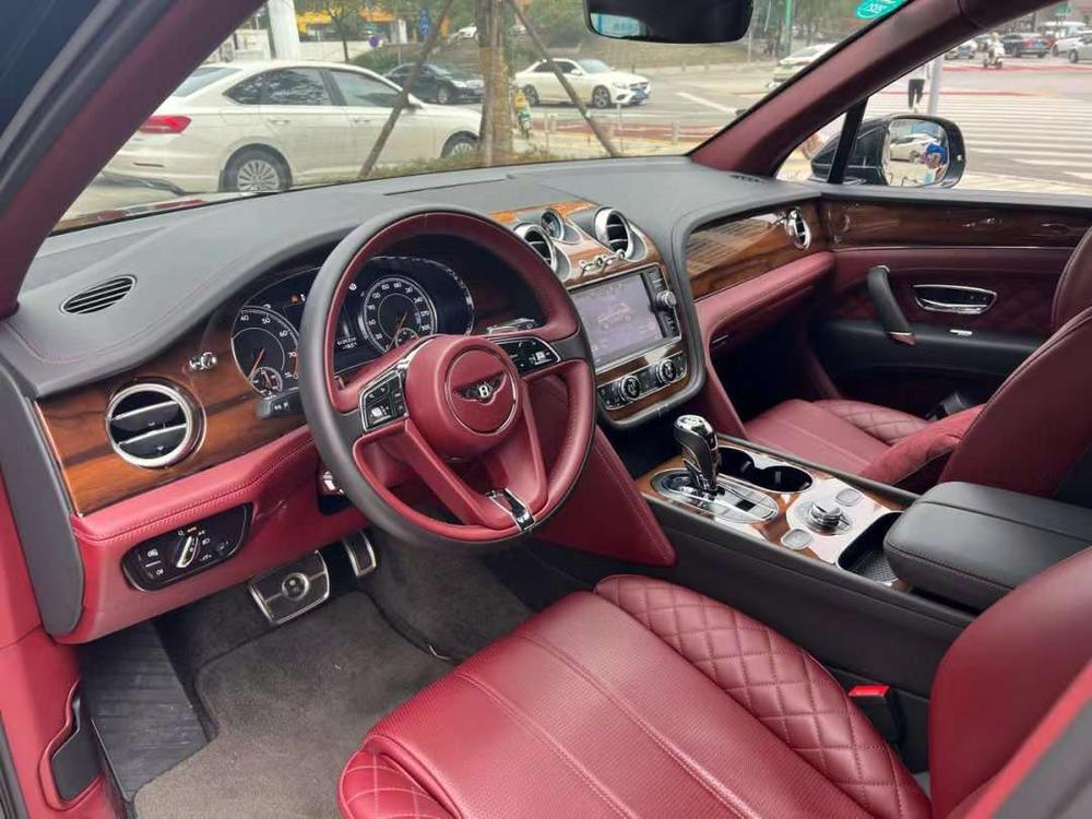 Bentley Bentayga