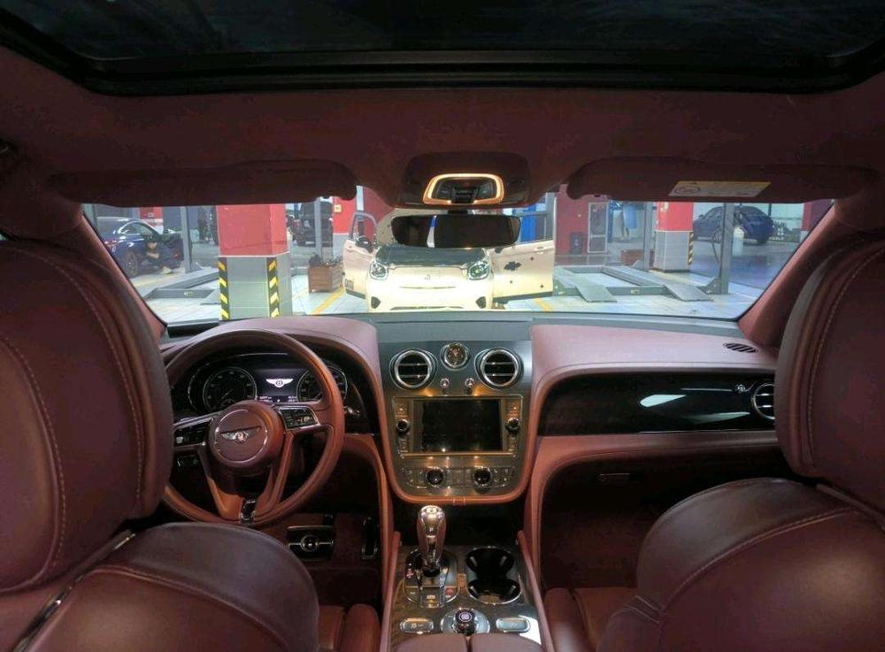 Bentley Bentayga