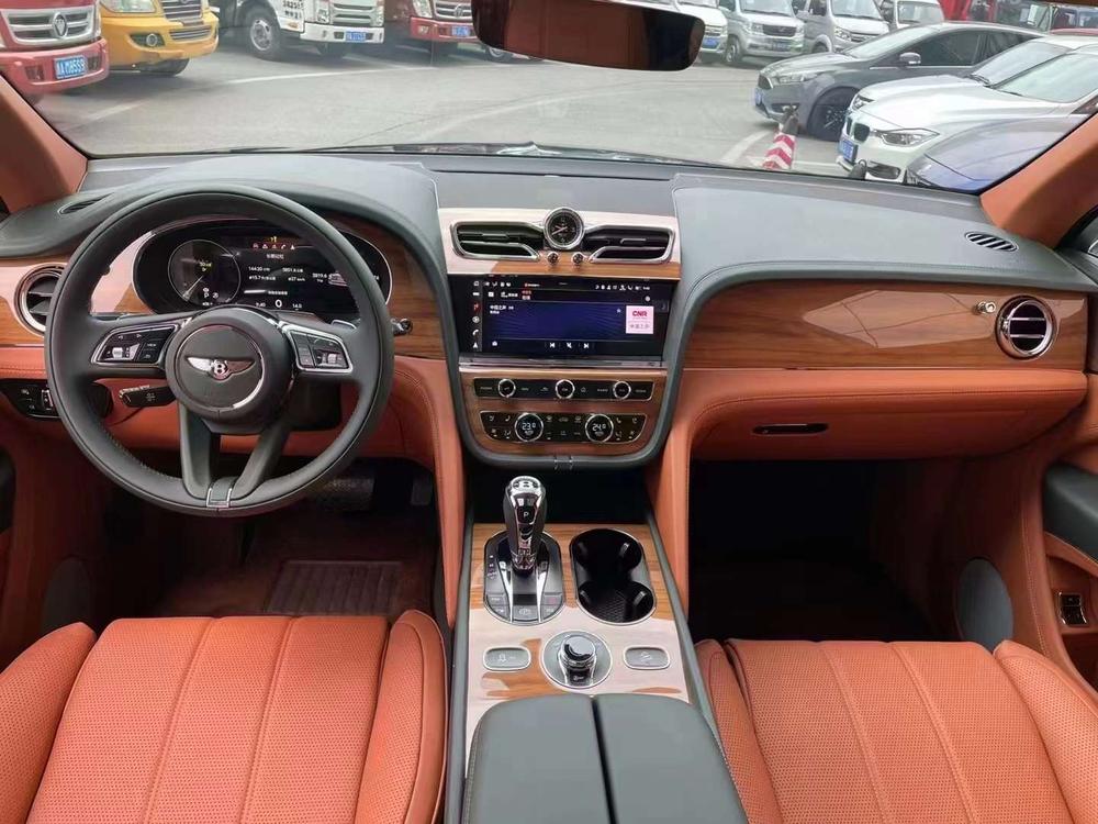 Bentley Bentayga