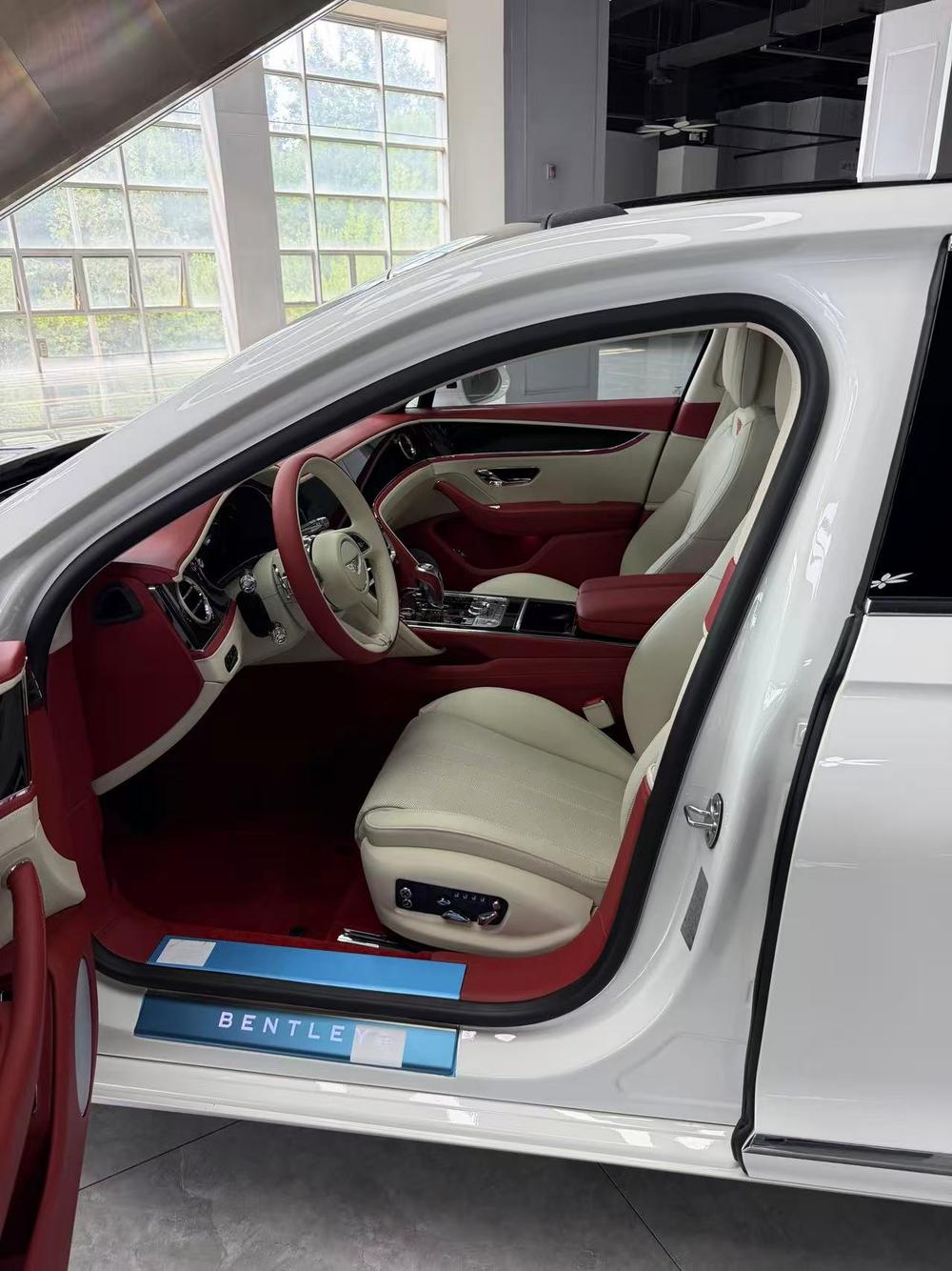 Bentley Flying Spur PHEV