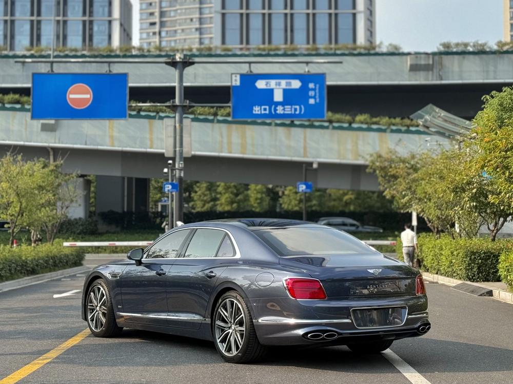 Bentley Flying Spur PHEV