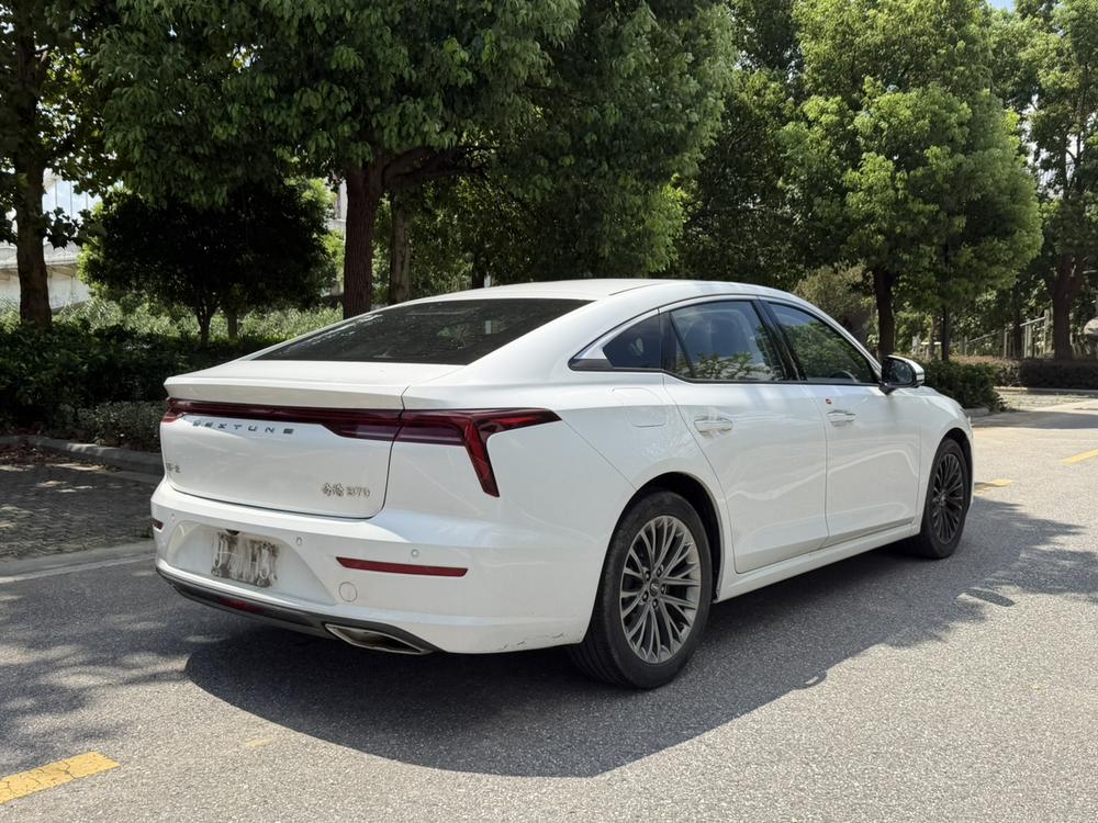Besturn Bestune B70