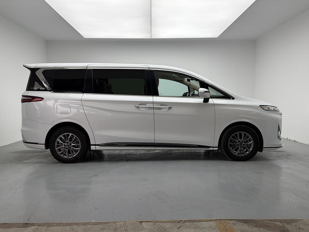 Besturn Bestune M9