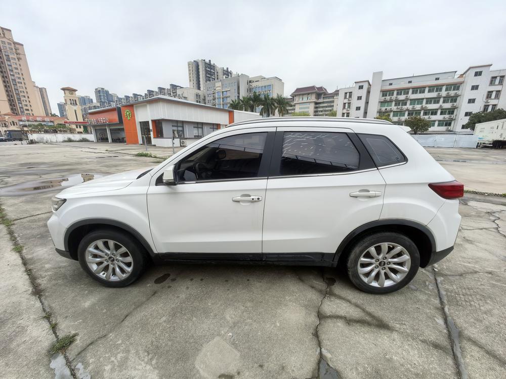 Besturn Bestune T33