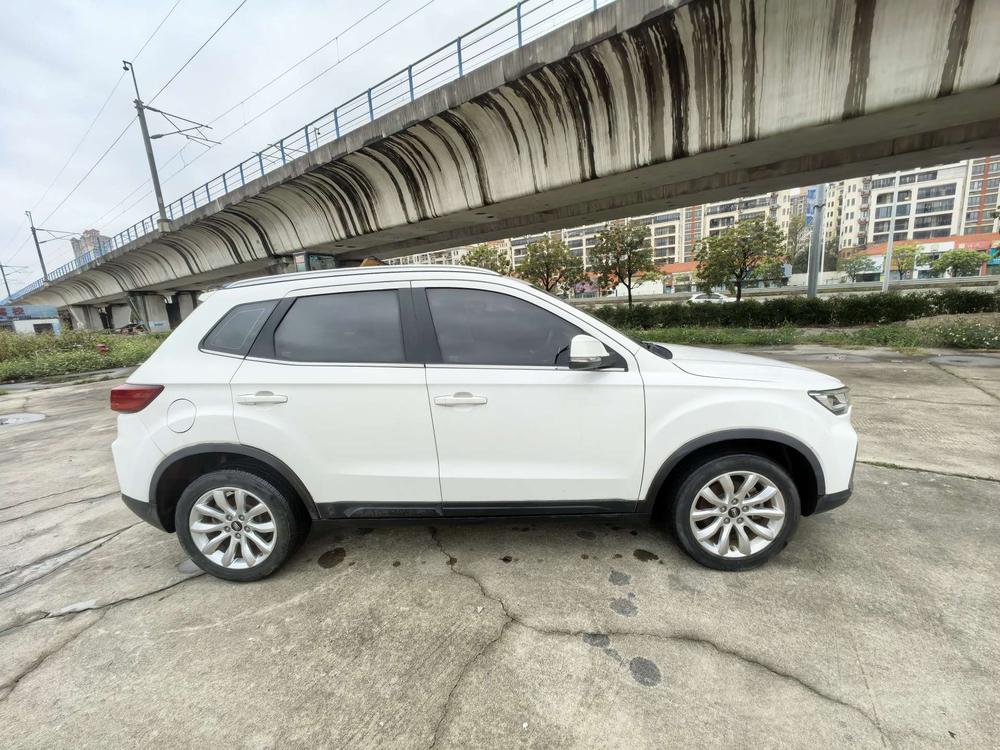 Besturn Bestune T33