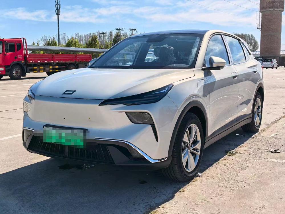 Besturn Yueyi 03