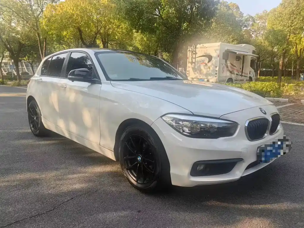 BMW 1 Series (Import)