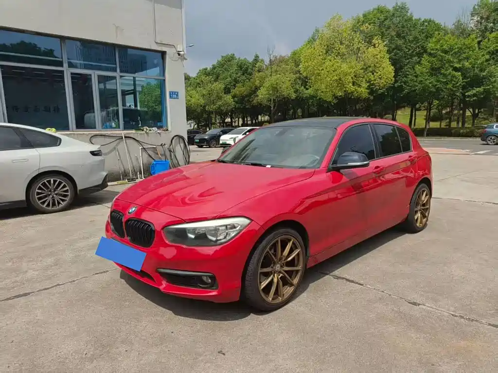 BMW 1 Series (Import)