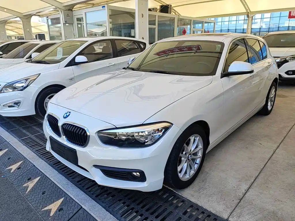 BMW 1 Series (Import)