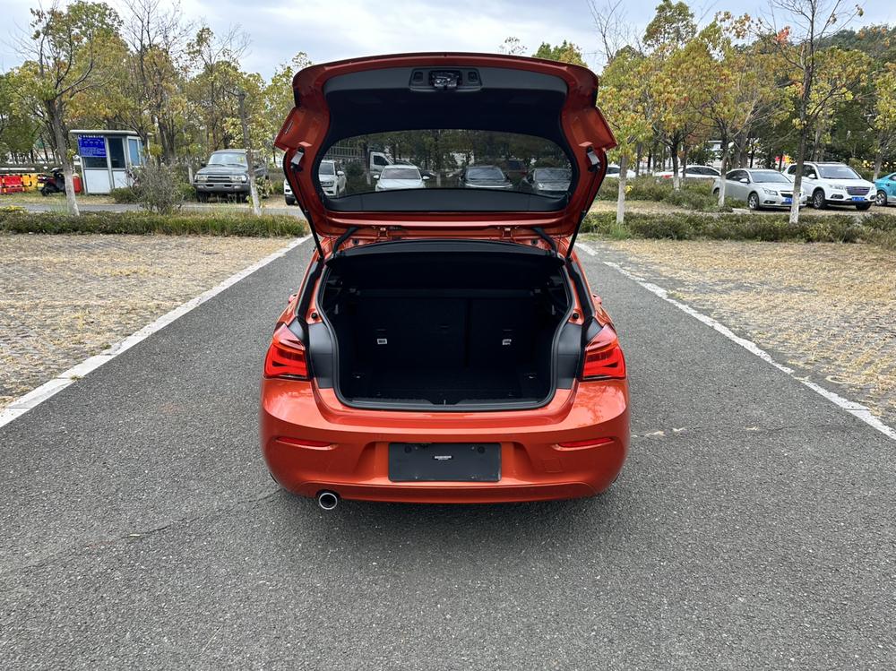 BMW BMW 1-Series (Import)