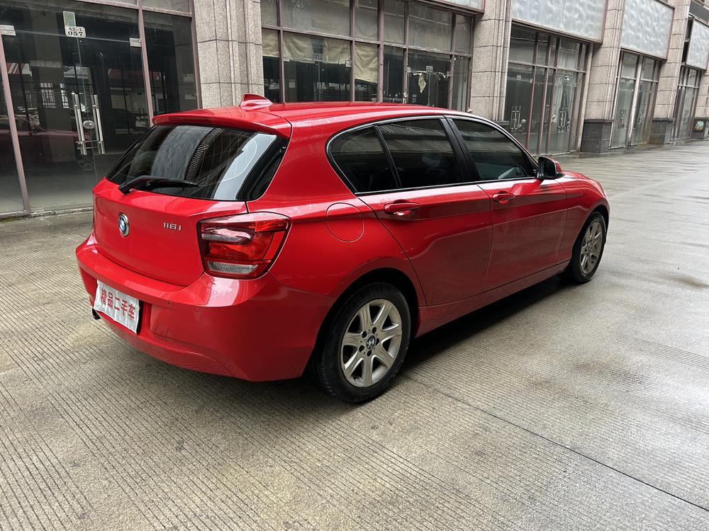 BMW BMW 1-Series (Import)