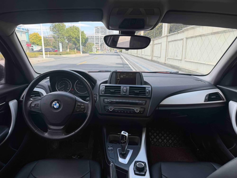 BMW BMW 1-Series (Import)