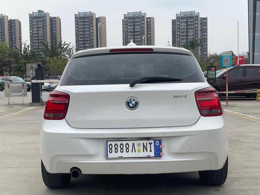 BMW BMW 1-Series (Import)