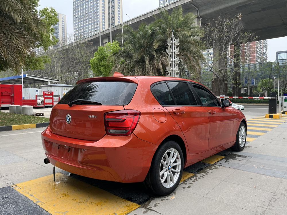 BMW BMW 1-Series (Import)