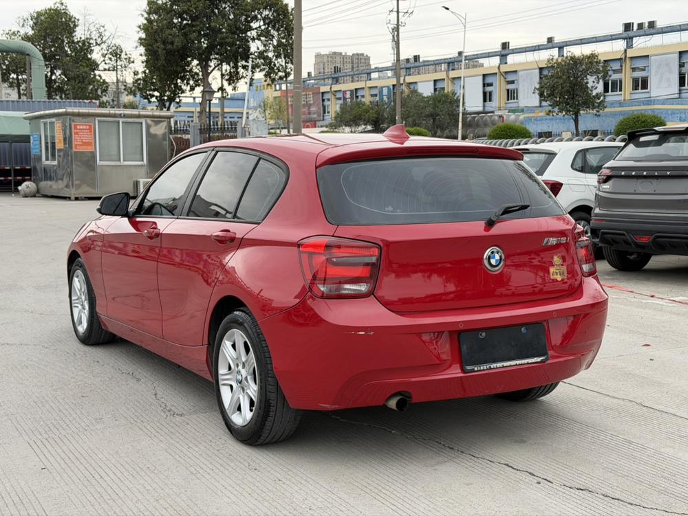 BMW BMW 1-Series (Import)