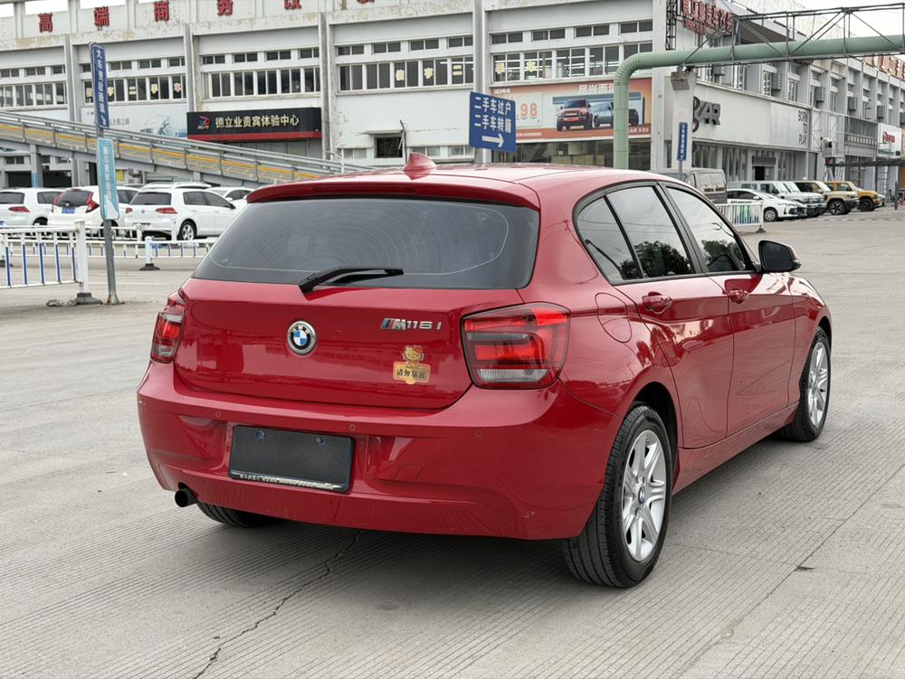 BMW BMW 1-Series (Import)