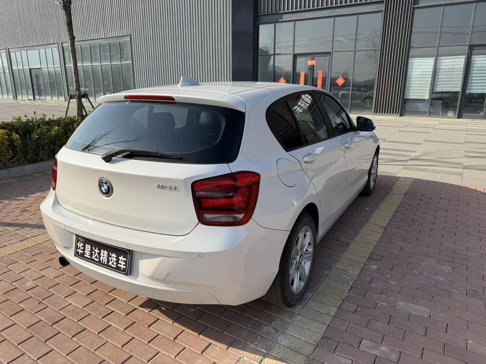 BMW BMW 1-Series (Import)