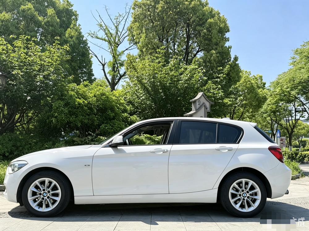 BMW BMW 1-Series (Import)