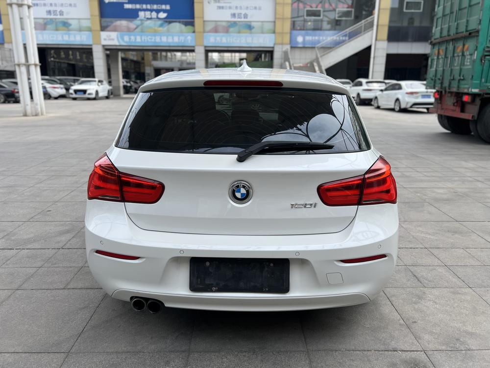 BMW BMW 1-Series (Import)