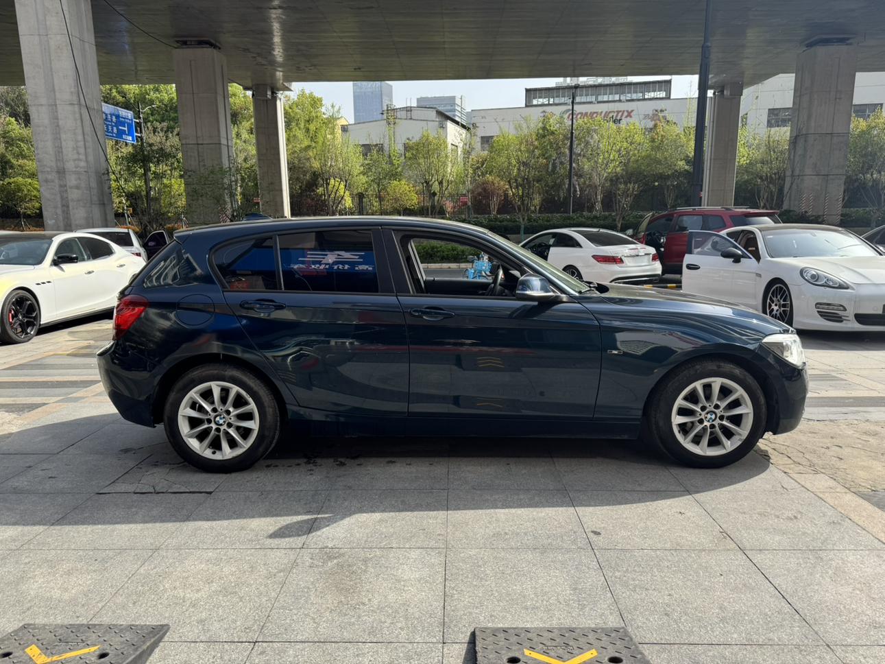 BMW BMW 1-Series (Import)