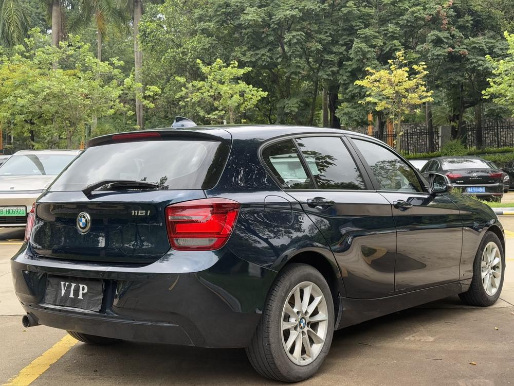 BMW BMW 1-Series (Import)