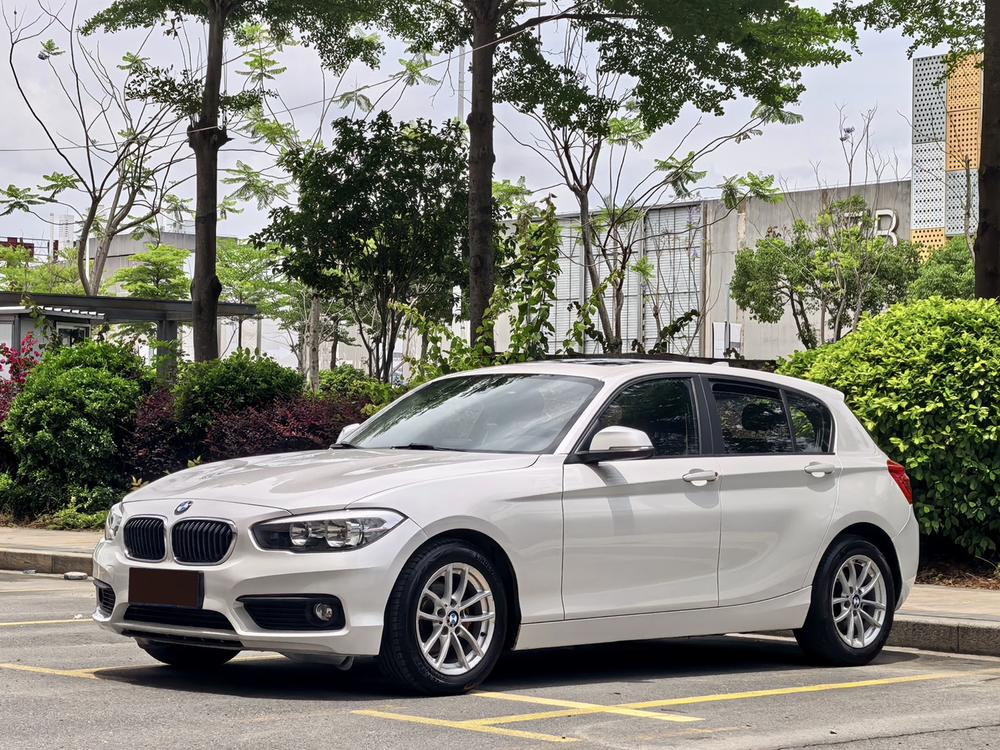 BMW BMW 1-Series (Import)