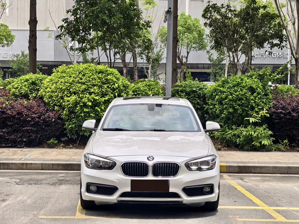 BMW BMW 1-Series (Import)