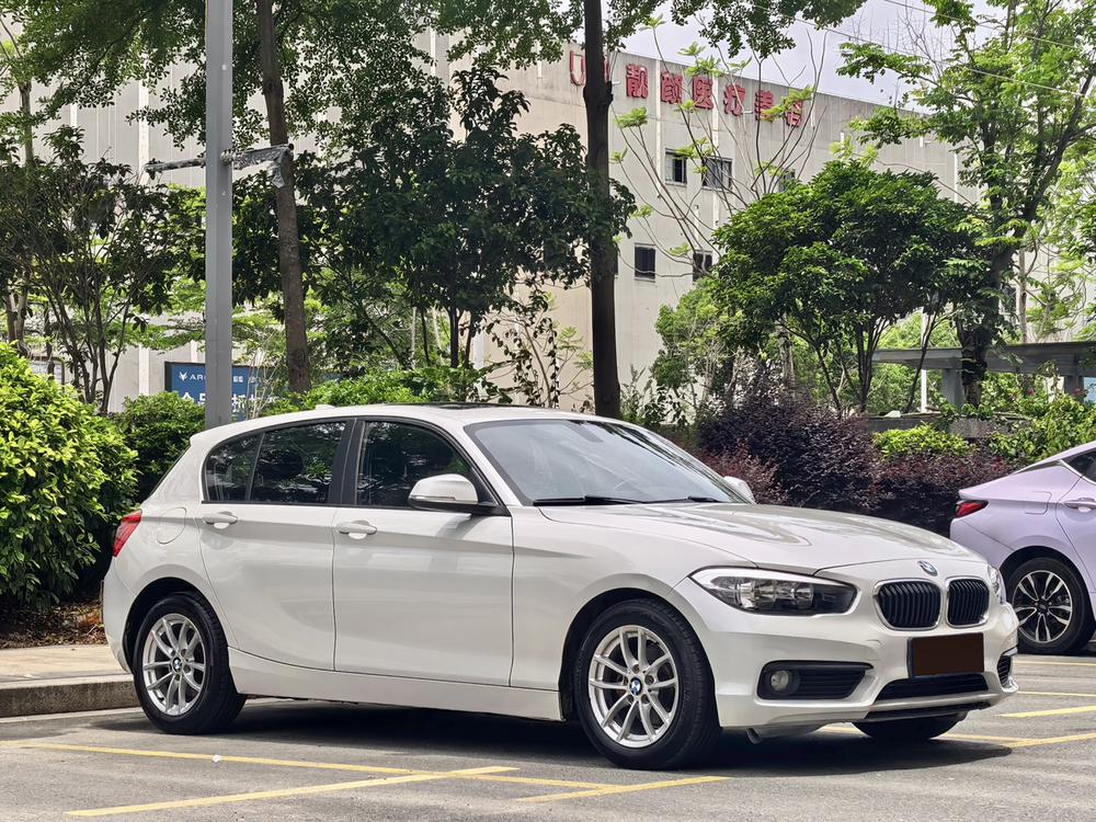 BMW BMW 1-Series (Import)